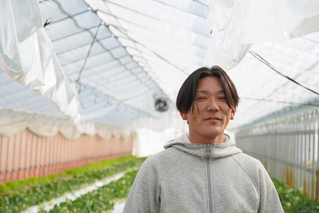 【海抜12ｍ】上村さんの希少な有機いちごと夢街道